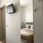 فندق مبيت وإفطار Mimi 4*