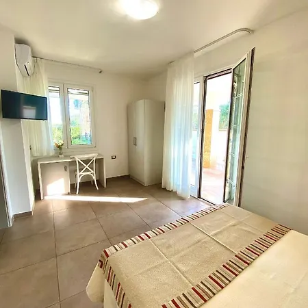 Bed and breakfast Mimi 4*