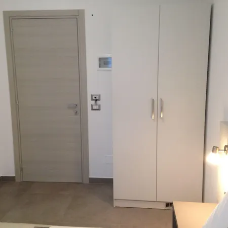 Nocleg ze śniadaniem Mimi 4*