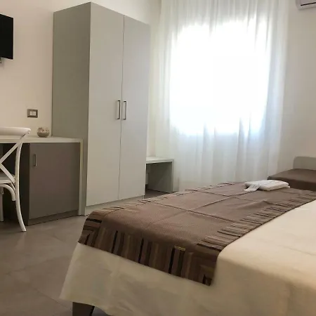 Alojamento de Acomodação e Pequeno-almoço Mimi Porto Cesareo